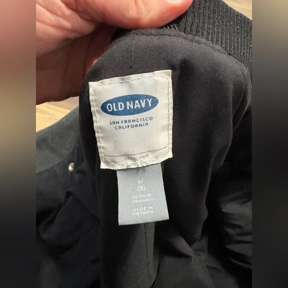 Old Navy Kids Varsity Jacket Size M (8) | Black & Gray Snap Button Jacket
